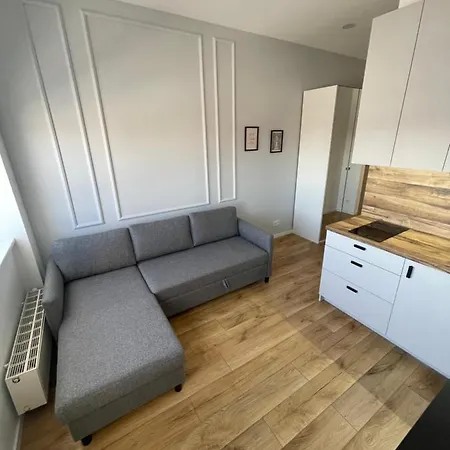 25 Airport Apartament
