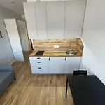 25 Airport Lägenhet *